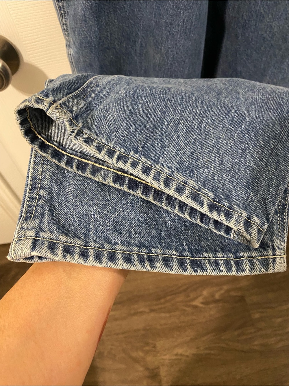 Aritzia Denim Overheard Relaxed-Fit 90s Medium Blue Overalls Size S - Picture 15 of 16